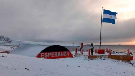 Antártida: Radioaficionados argentinos en la Base Esperanza