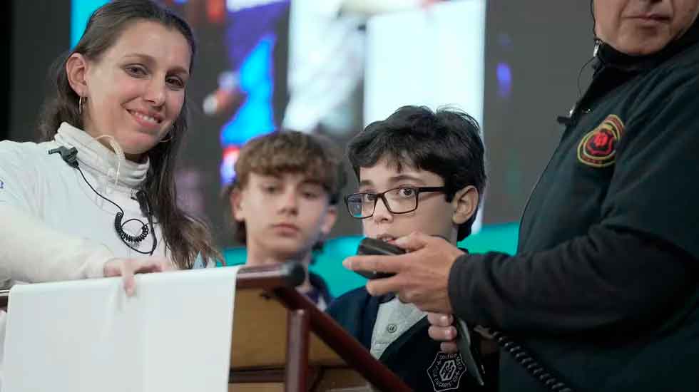 Estudiantes de una escuela cordobesa comunicaron con una astronauta en órbita